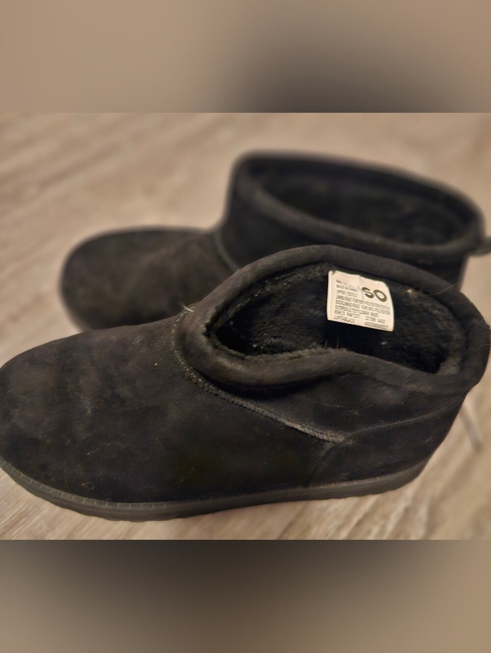 🎉 6 Items/$15 🎉 SO Black Suede Slip-On Casual Fleece Lined Booties